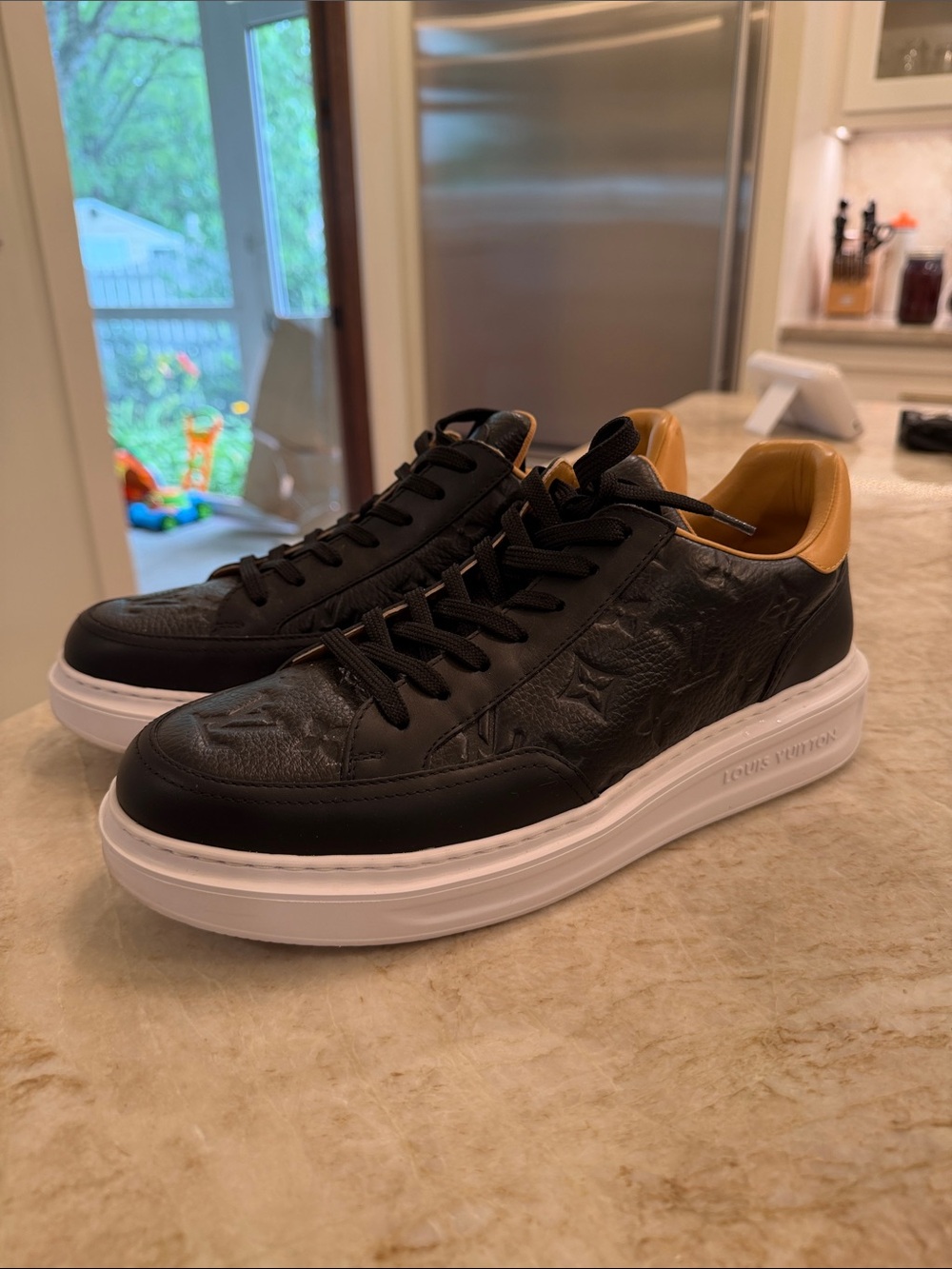 Louis Vuitton Beverly Hills Sneaker - Picture 3 of 6